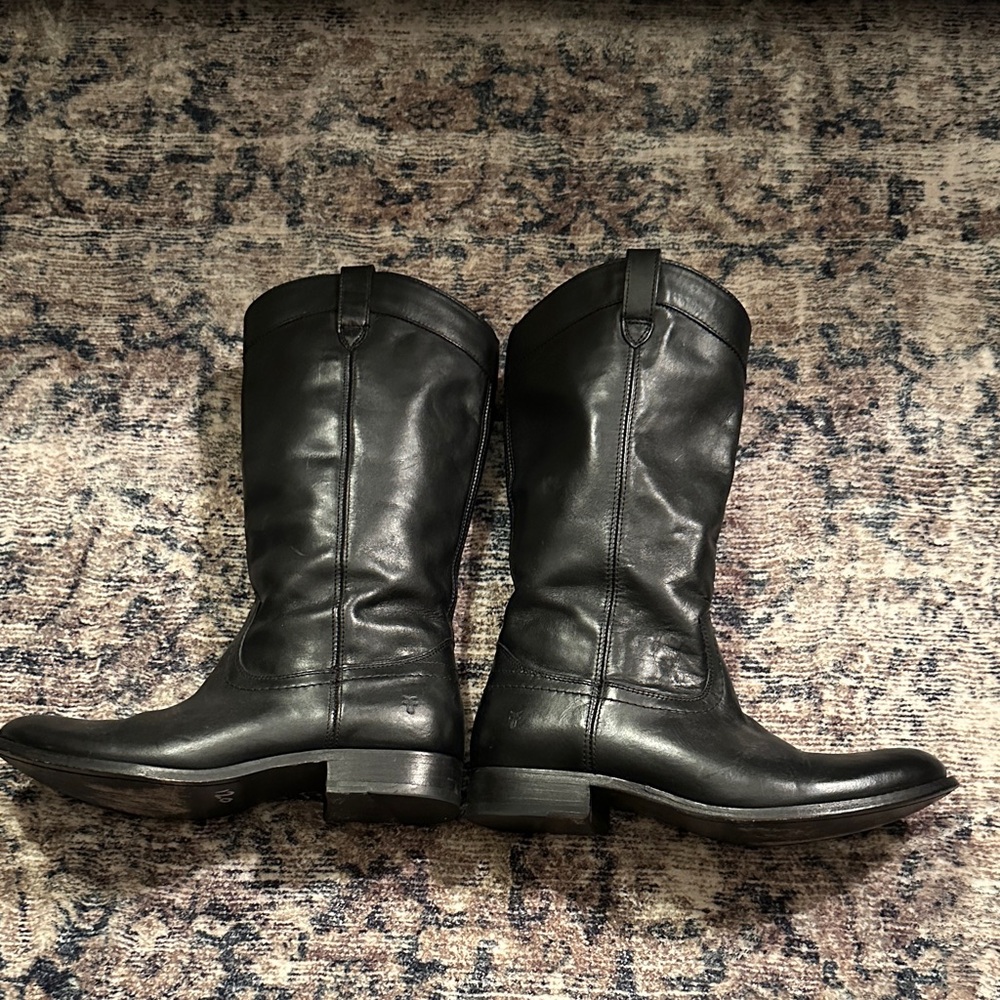 Frye Boots Women’s 8